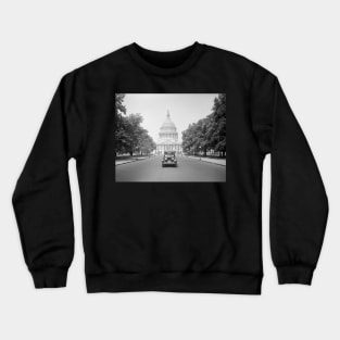 Paige Motorcar at US Capitol, 1923. Vintage Photo Crewneck Sweatshirt